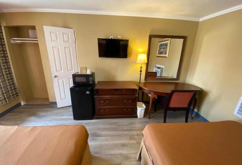 מוטל Travel Inn Snyder