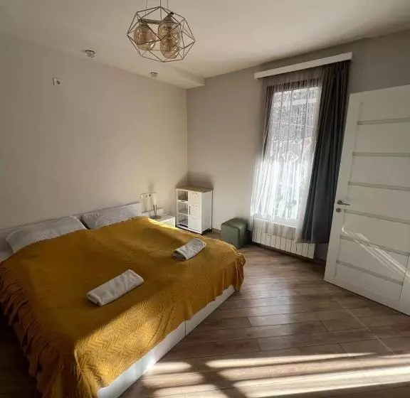 پانسیون Apartments Lezzet