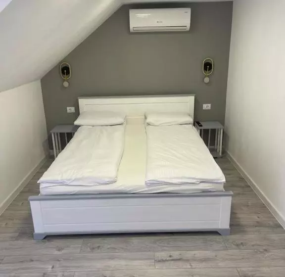 ペンション Casa Presecan