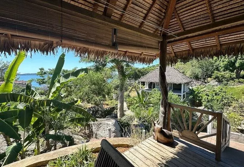 پانسیون Coconut Lodge