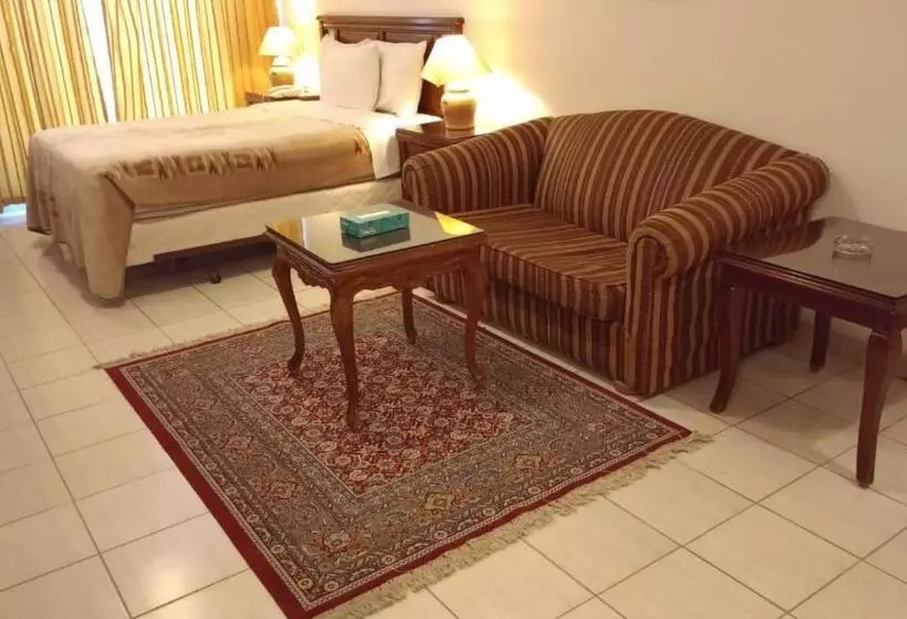 Delmon Suites
