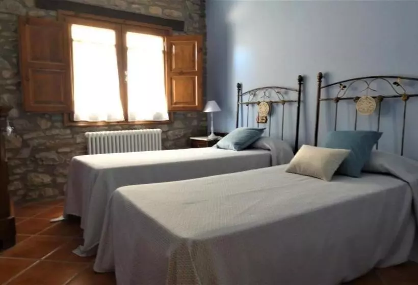 ホテル La Posada Del Isabena