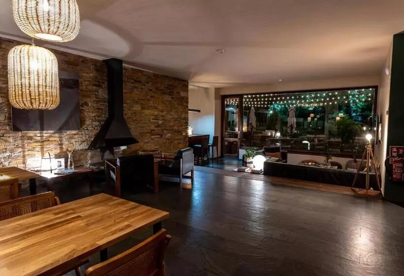 Hotelli No Mad Green