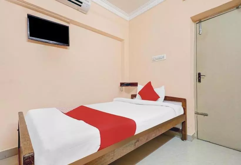 Hotel Oyo 81409  Sivajothi