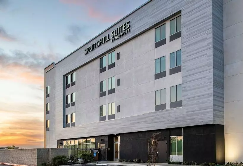 Hotelli Springhill Suites By Marriott Riverside Redlands