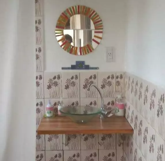 ペンション Casa Del Arbol Hostel