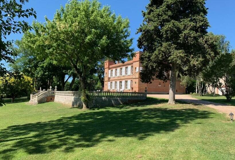 مبيت وإفطار Château Ratou