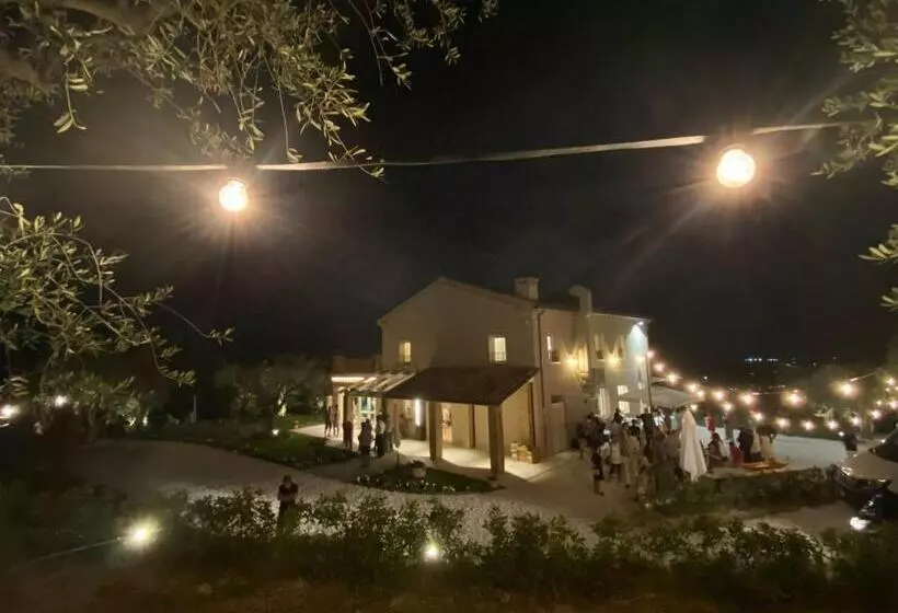 هتل Agriturismo La Pedrosa