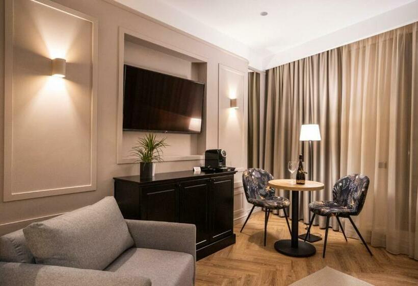 בית מלון כפרי Alnis Boutique Villa