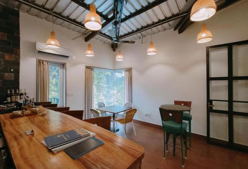 בית מלון כפרי Ataraxia Crestmont Resorts & Spa