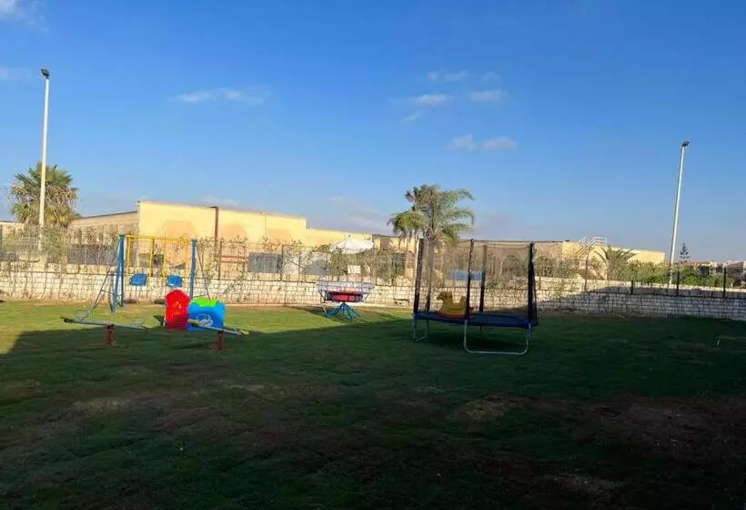 هتل Golden Lake Marina