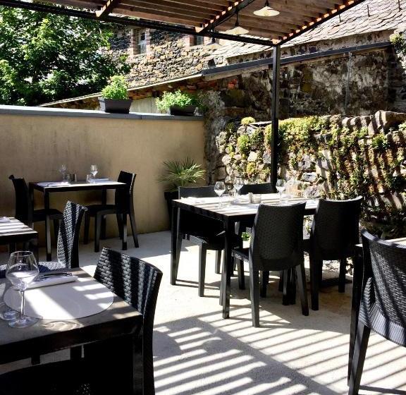 בית מלון כפרי Hôtel Restaurant Le Bardière