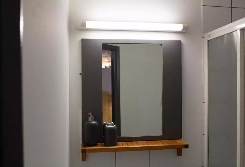 Hotelli Hôtel Restaurant Le Bardière