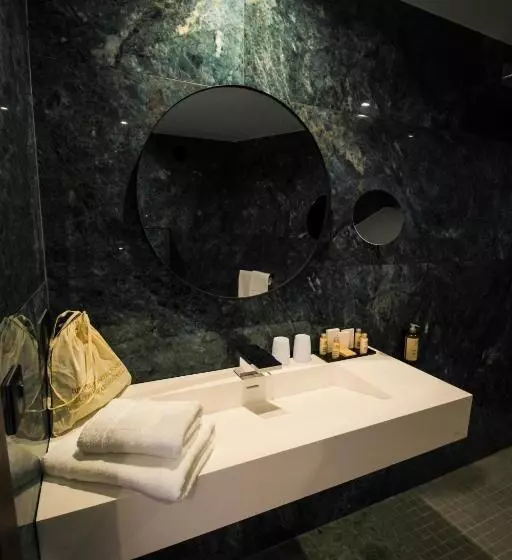 Hotelli Hôtel & Spa Rocabella