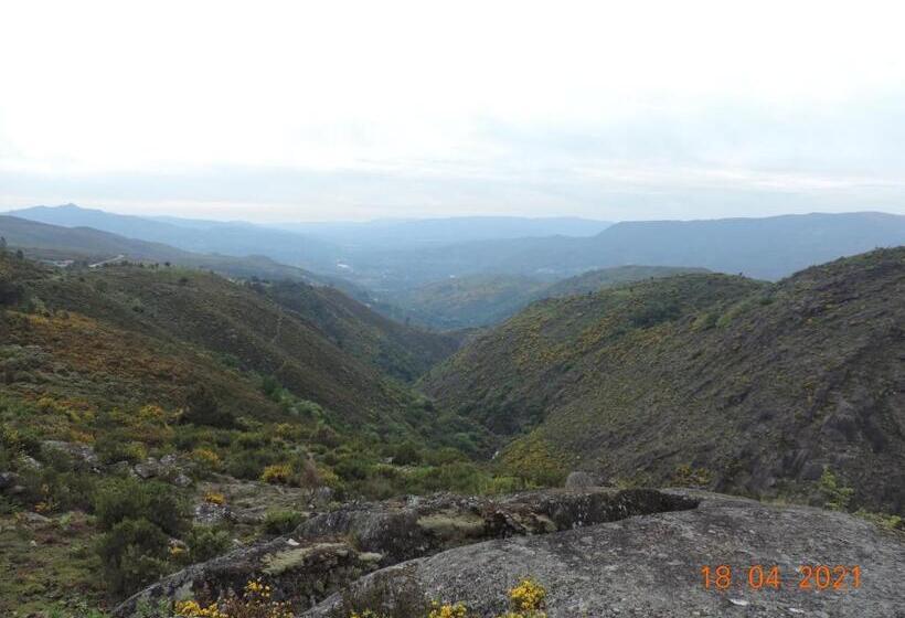هتل Olhares Do Lobo Restaurante Lobo