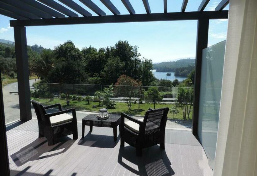 هتل Olhares Do Lobo Restaurante Lobo