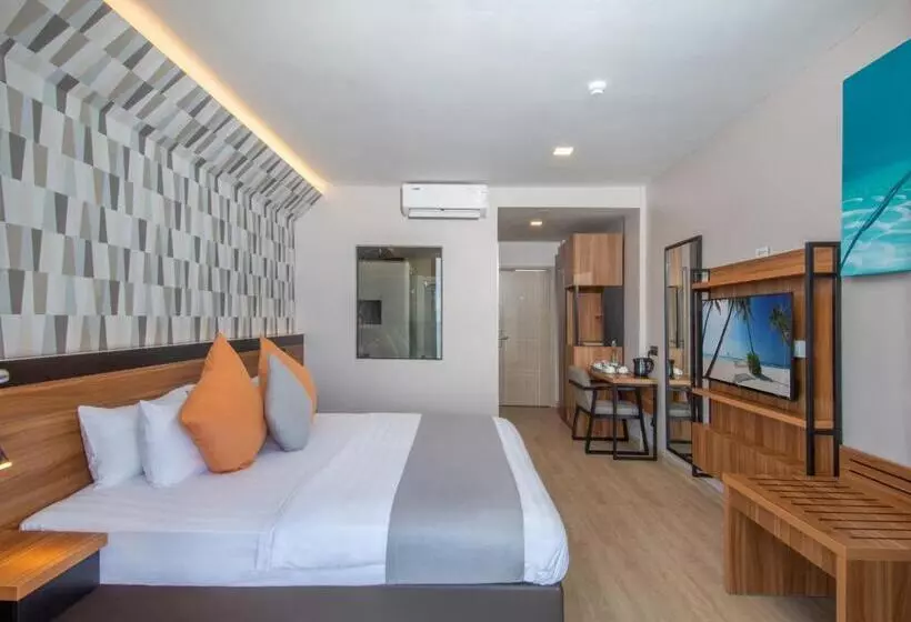 ホテル Triton Prestige Seaview And Spa