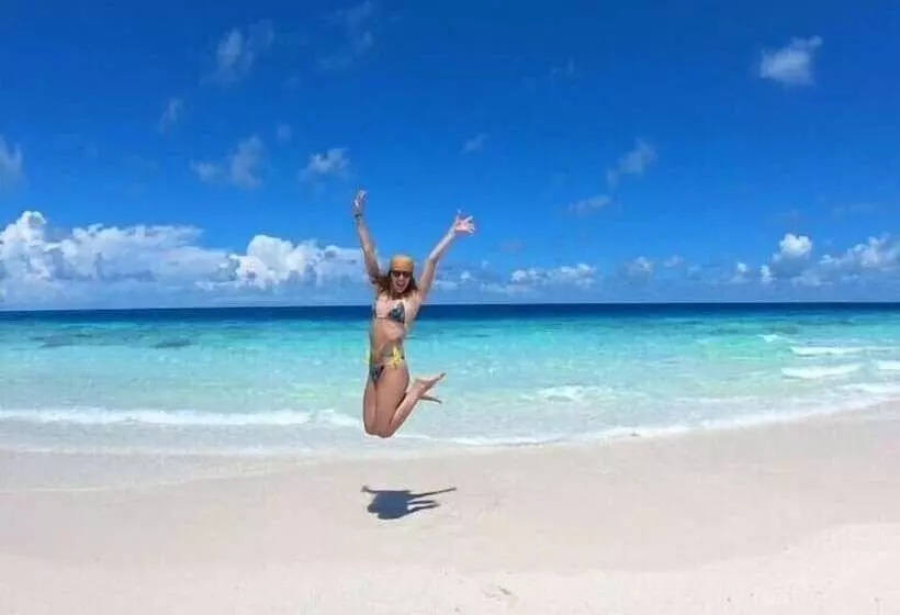 ホテル Triton Prestige Seaview And Spa