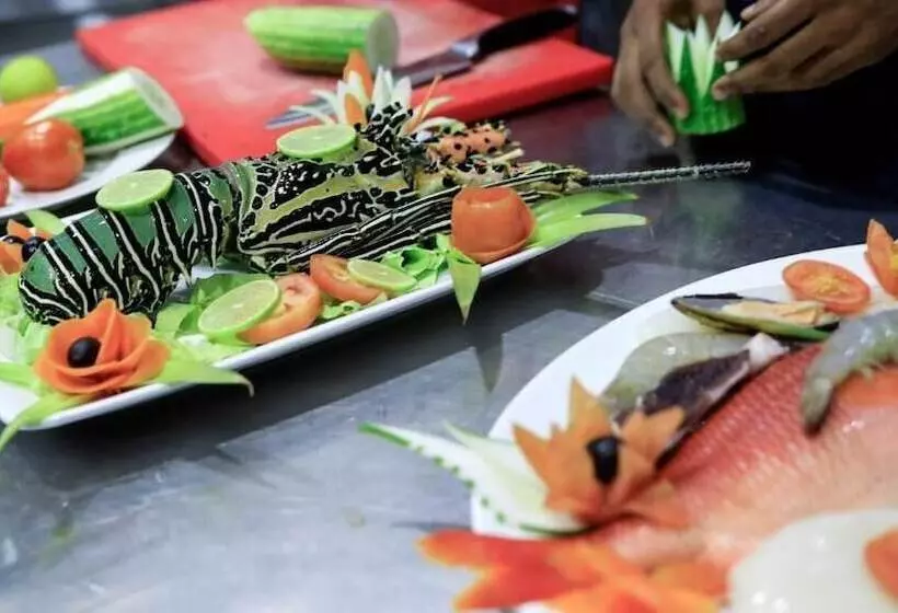 ホテル Triton Prestige Seaview And Spa