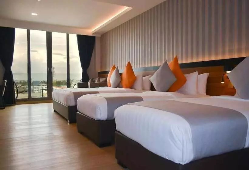 ホテル Triton Prestige Seaview And Spa