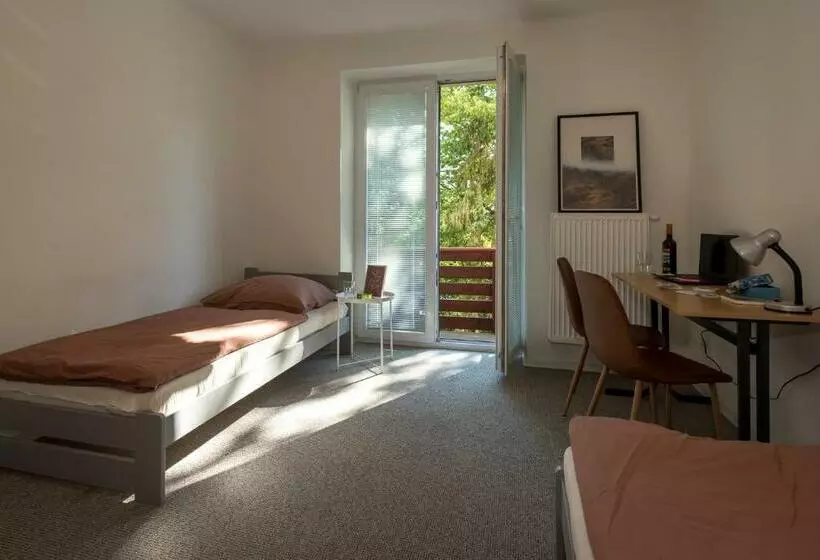 Hostel 26