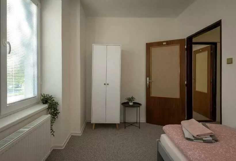 Hostel 26