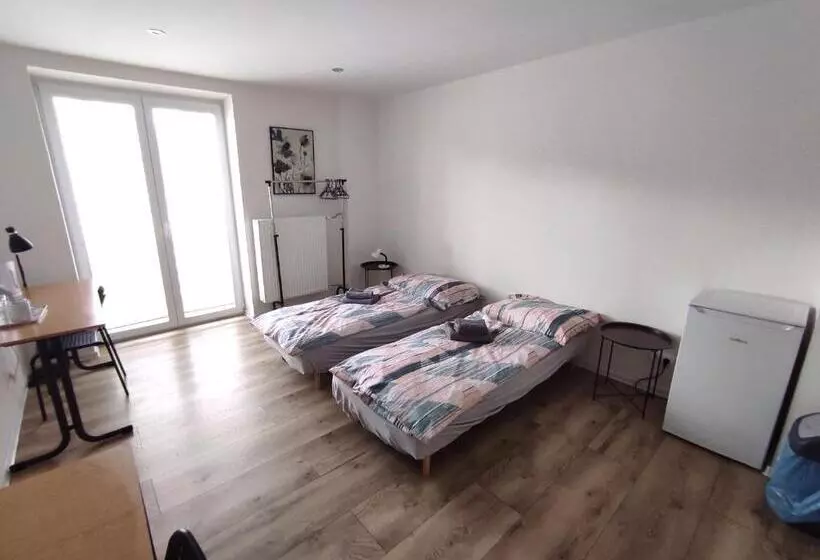 Hostel 26