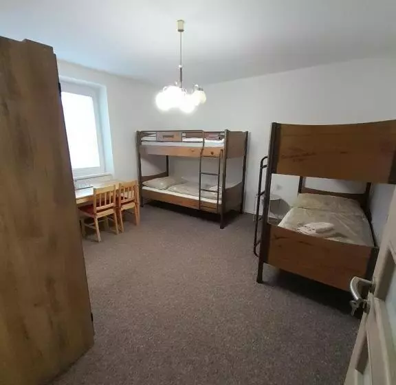 Hostel 26