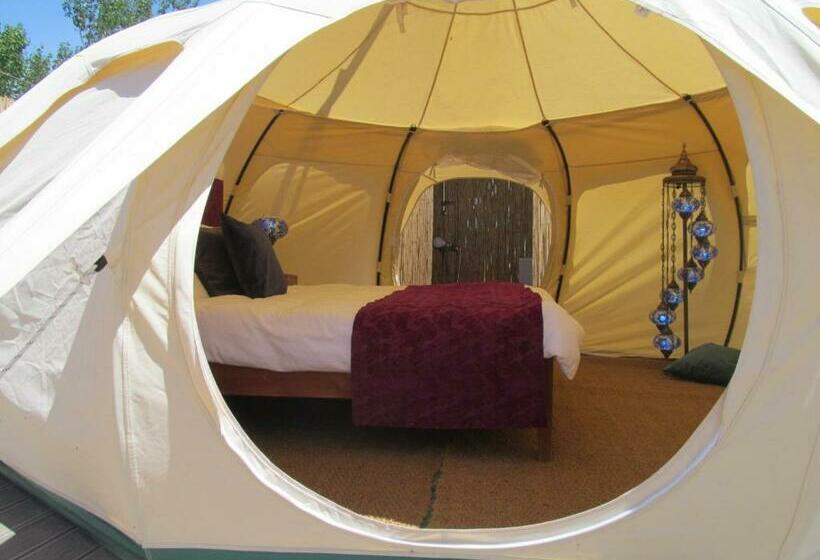 בית מלון כפרי Azure Wellness Retreat