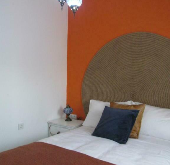 בית מלון כפרי Azure Wellness Retreat