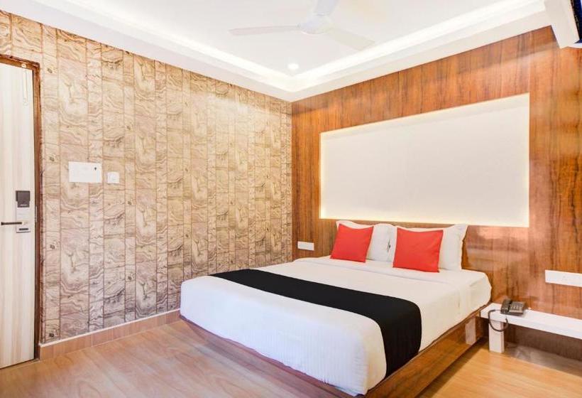 Hotel Collection O 75820 Madras Metro Club, T Nagar
