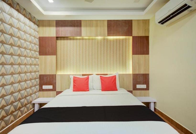 Hotel Collection O 75820 Madras Metro Club, T Nagar