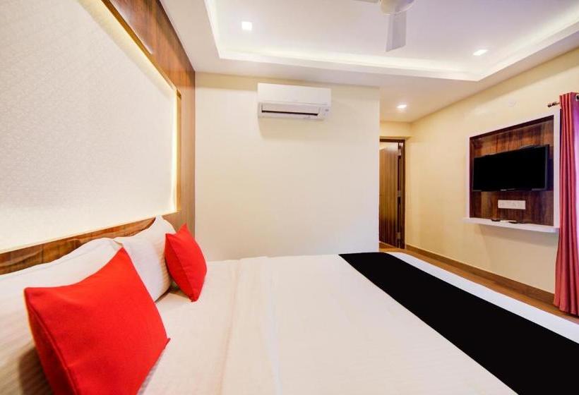 Hotel Collection O 75820 Madras Metro Club, T Nagar