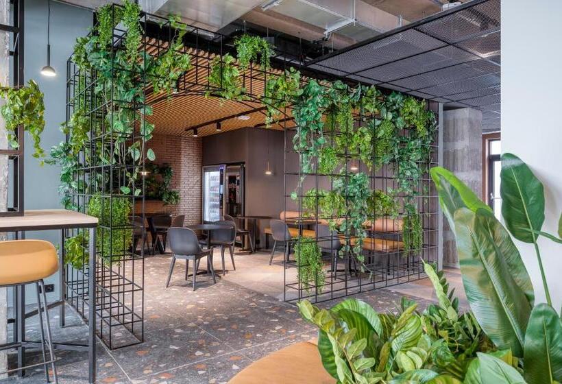 هتل Citybox Antwerp