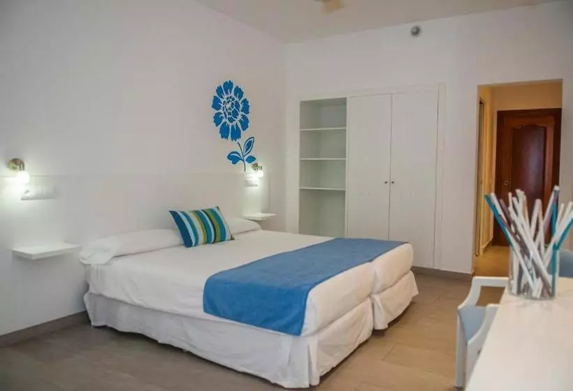 Hotelli Hostal Xuroy