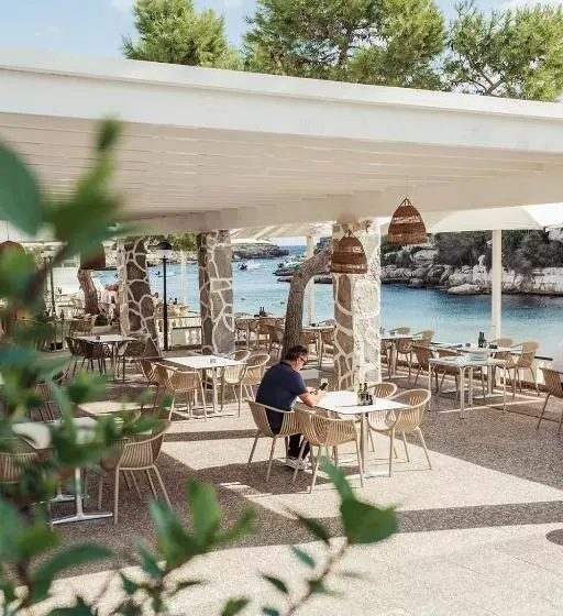 Hotelli Hostal Xuroy