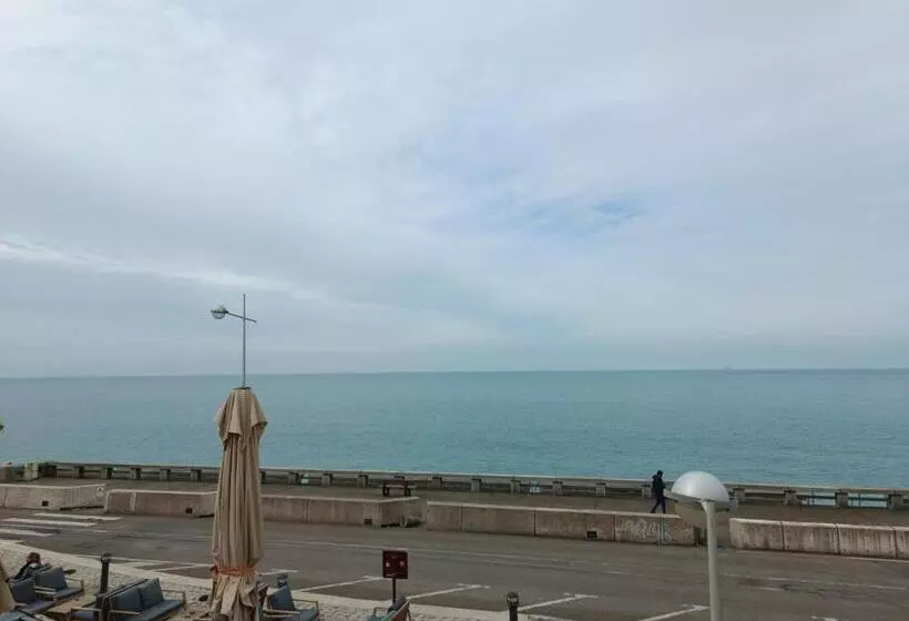 هتل New Hôtel De La Mer