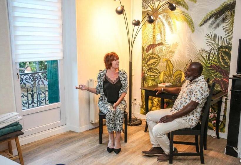 Отель Le 9 En Cuisine