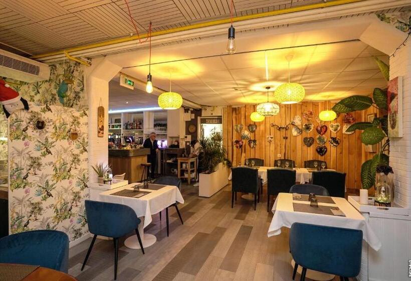 Отель Le 9 En Cuisine