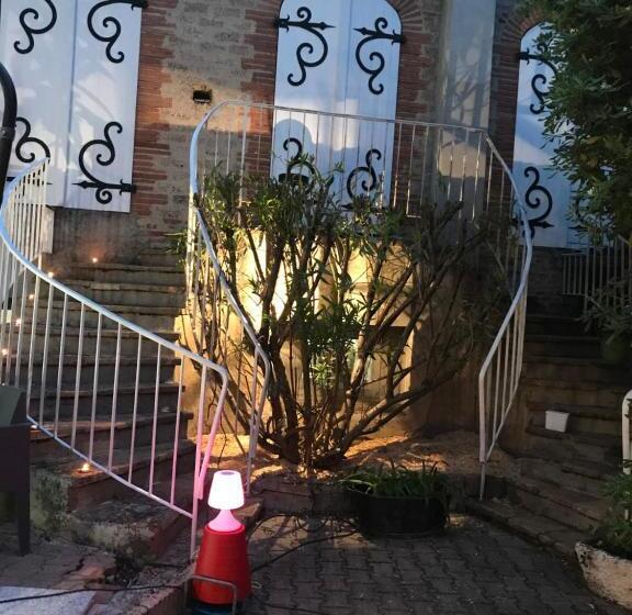 Отель Le 9 En Cuisine