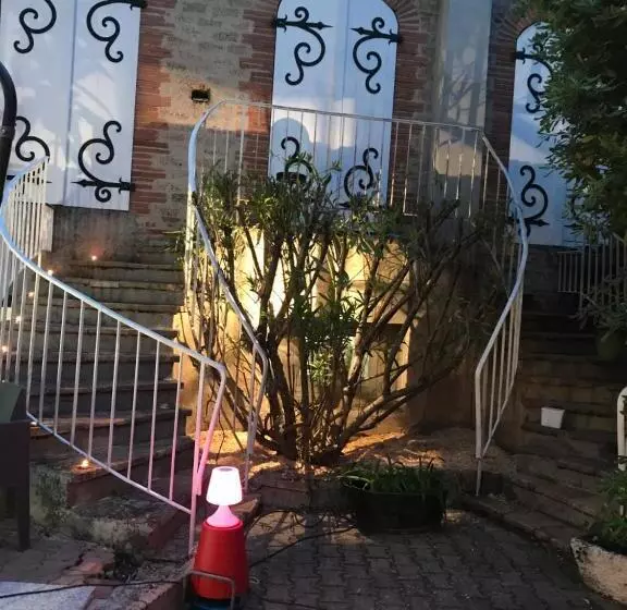 Hotelli Le 9 En Cuisine