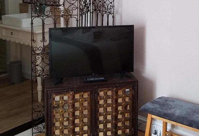 Отель Le 9 En Cuisine