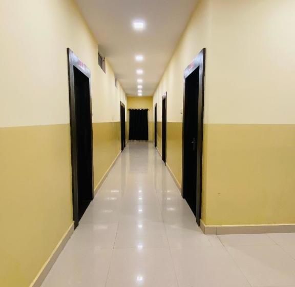 Отель Maihar Inn