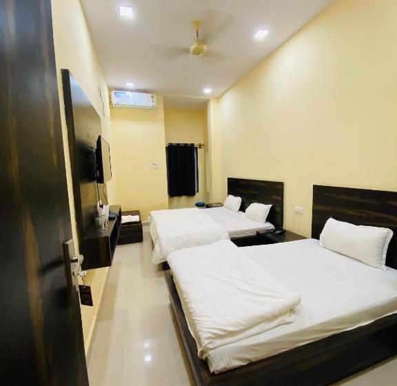 Отель Maihar Inn