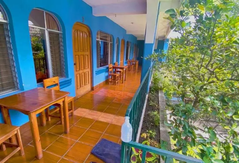 هتل Posada Don Carlos