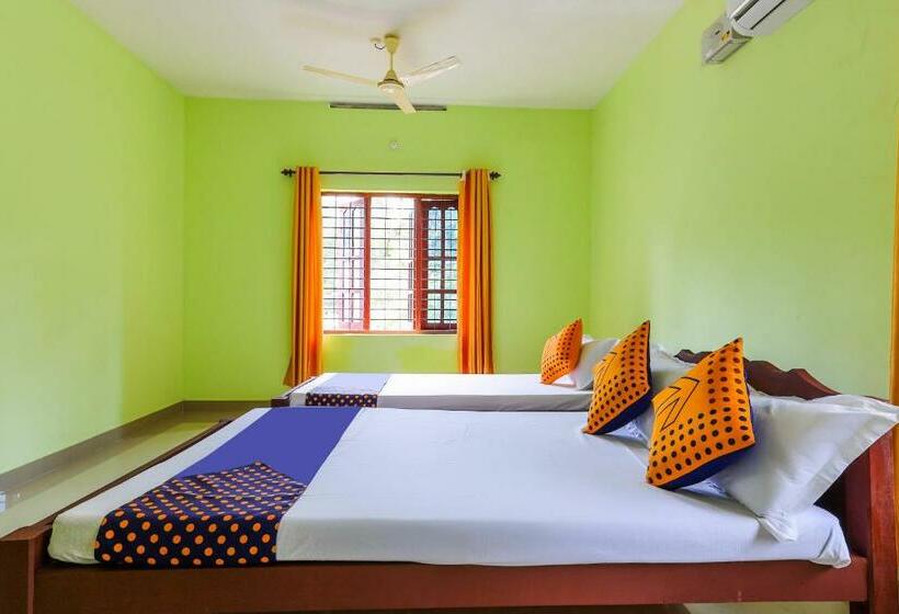 בית מלון כפרי Spot On Sreepadmini Ss Ayurmadam