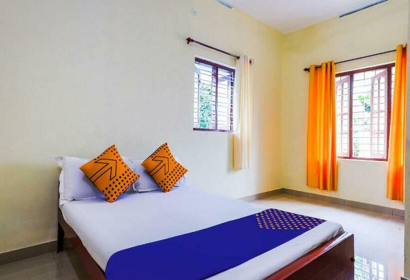 בית מלון כפרי Spot On Sreepadmini Ss Ayurmadam