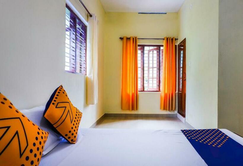 בית מלון כפרי Spot On Sreepadmini Ss Ayurmadam