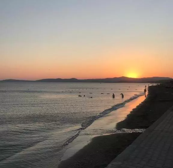 İleri̇ Otel