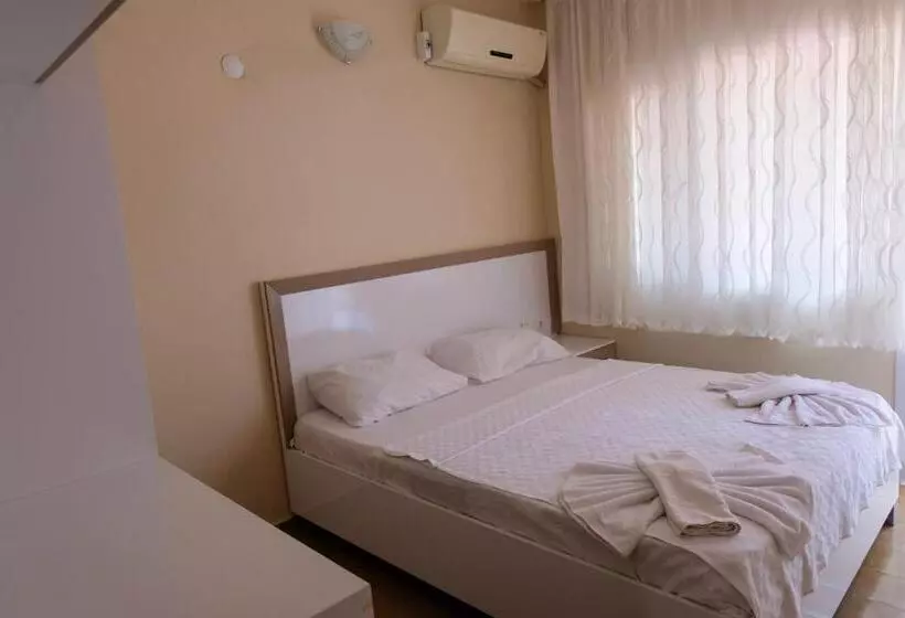 İleri̇ Otel